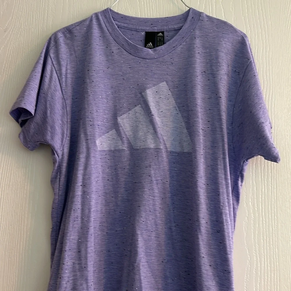 Adidas Tee - Picture 2 of 7